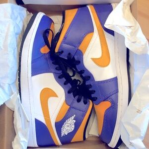 Nike Lakers Air Jordan 1 Mid Dark Concord/Taxi-White-Black Men Size 9